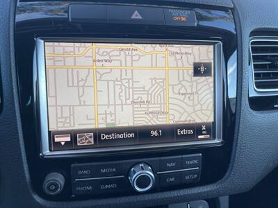 2011 Volkswagen Touareg VR6 Sport   - Photo 46 - Sacramento, CA 95826