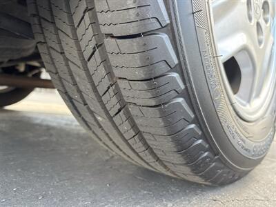 2002 Toyota Camry LE V6   - Photo 20 - Sacramento, CA 95826