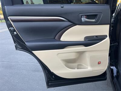 2016 Toyota Highlander Hybrid Limited   - Photo 44 - Sacramento, CA 95826