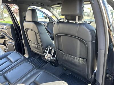 2017 Porsche Cayenne S E-Hybrid   - Photo 33 - Sacramento, CA 95826