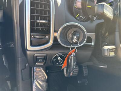 2017 Porsche Cayenne S E-Hybrid   - Photo 46 - Sacramento, CA 95826