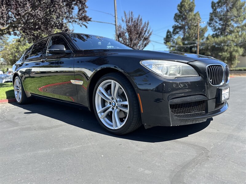 2014-BMW-7-Series-WBAYE4C57ED138439