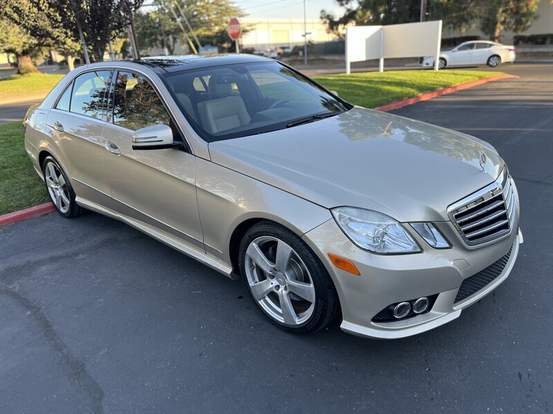 2010 Mercedes-Benz E-Class E350 Luxury photo 5