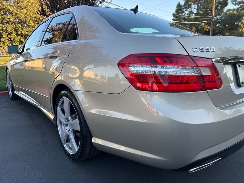 2010 Mercedes-Benz E-Class E350 Luxury photo 11