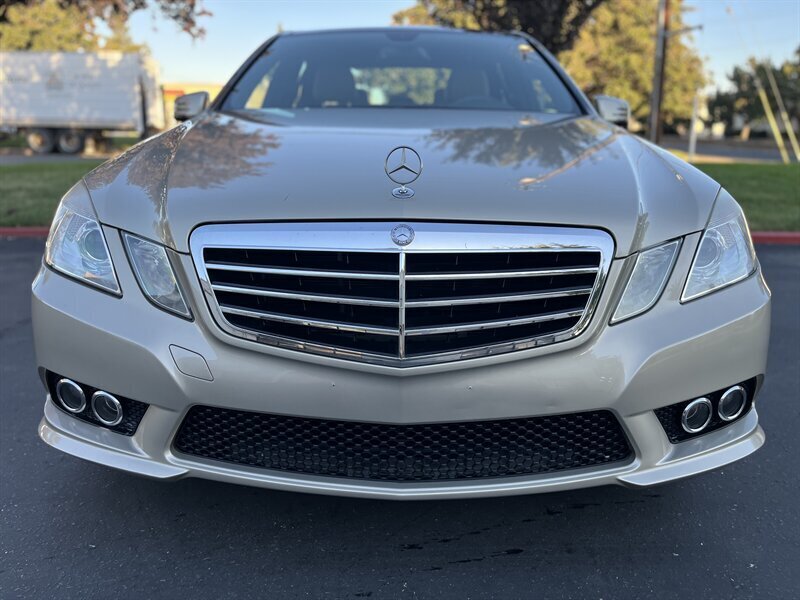 2010 Mercedes-Benz E-Class E350 Luxury photo 6