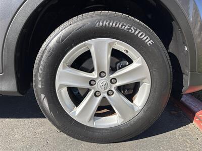 2013 Toyota RAV4 XLE   - Photo 15 - Sacramento, CA 95826