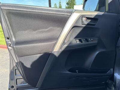 2013 Toyota RAV4 XLE   - Photo 27 - Sacramento, CA 95826