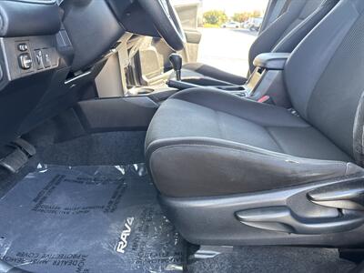 2013 Toyota RAV4 XLE   - Photo 24 - Sacramento, CA 95826