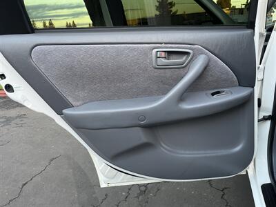 1999 Toyota Camry LE   - Photo 30 - Sacramento, CA 95826