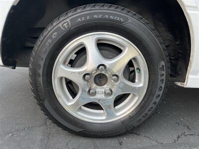 1999 Toyota Camry LE   - Photo 17 - Sacramento, CA 95826