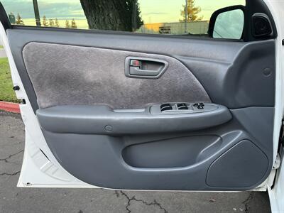1999 Toyota Camry LE   - Photo 26 - Sacramento, CA 95826