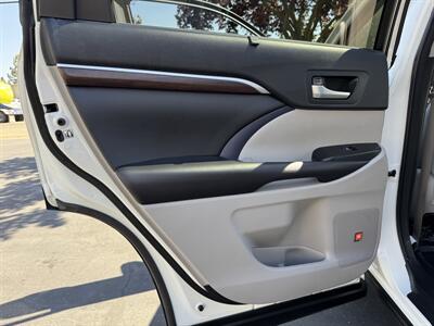 2016 Toyota Highlander Limited   - Photo 36 - Sacramento, CA 95826