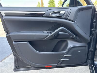 2014 Porsche Cayenne   - Photo 28 - Sacramento, CA 95826