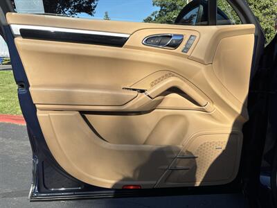 2012 Porsche Cayenne Tiptronic   - Photo 27 - Sacramento, CA 95826