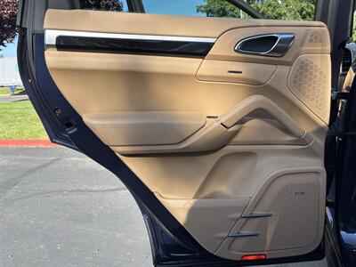 2012 Porsche Cayenne Tiptronic   - Photo 31 - Sacramento, CA 95826