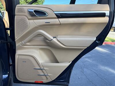2012 Porsche Cayenne Tiptronic   - Photo 34 - Sacramento, CA 95826