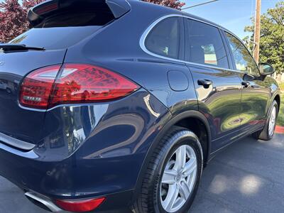 2012 Porsche Cayenne Tiptronic   - Photo 12 - Sacramento, CA 95826