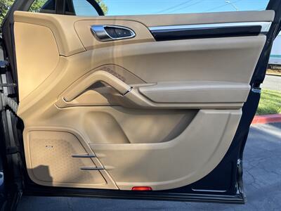 2012 Porsche Cayenne Tiptronic   - Photo 38 - Sacramento, CA 95826
