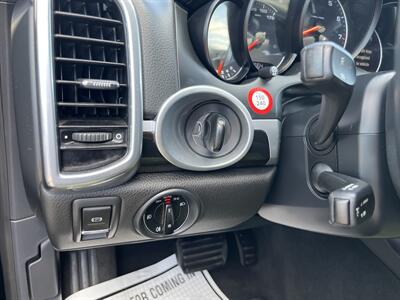 2013 Porsche Cayenne   - Photo 38 - Sacramento, CA 95826
