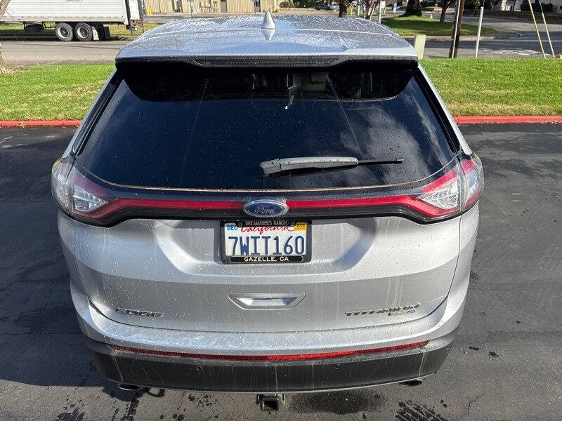 2016 Ford Edge Titanium photo 14