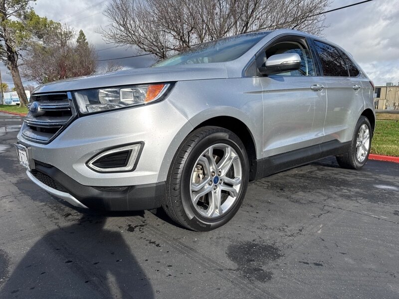 2016 Ford Edge Titanium photo 7