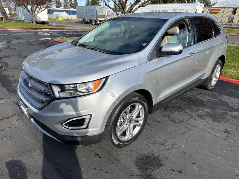 2016 Ford Edge Titanium photo 8