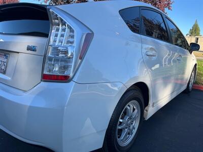 2010 Toyota Prius III   - Photo 11 - Sacramento, CA 95826