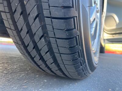 2010 Toyota Prius III   - Photo 17 - Sacramento, CA 95826