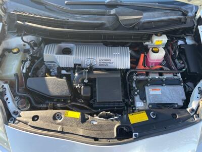 2010 Toyota Prius III   - Photo 38 - Sacramento, CA 95826
