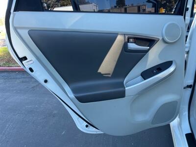 2010 Toyota Prius III   - Photo 30 - Sacramento, CA 95826