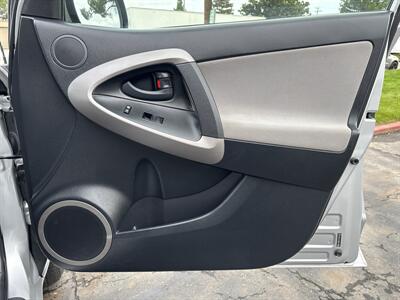 2008 Toyota RAV4 Limited   - Photo 38 - Sacramento, CA 95826