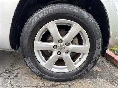 2008 Toyota RAV4 Limited   - Photo 15 - Sacramento, CA 95826