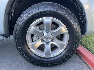 2006 Toyota 4Runner SR5 - Photo 15 - Sacramento, CA 95826