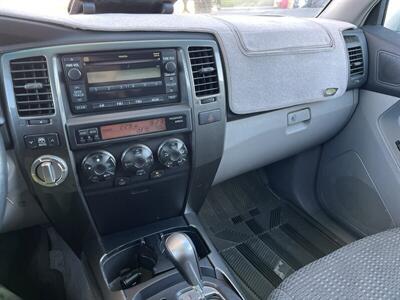 2006 Toyota 4Runner SR5 - Photo 41 - Sacramento, CA 95826