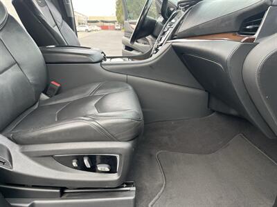 2020 Cadillac Escalade ESV Luxury   - Photo 39 - Sacramento, CA 95826