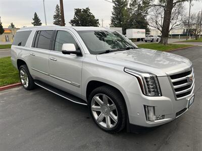 2020 Cadillac Escalade ESV Luxury   - Photo 3 - Sacramento, CA 95826