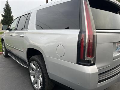 2020 Cadillac Escalade ESV Luxury   - Photo 10 - Sacramento, CA 95826
