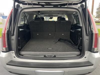 2020 Cadillac Escalade ESV Luxury   - Photo 18 - Sacramento, CA 95826