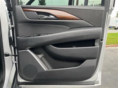 2020 Cadillac Escalade ESV Luxury   - Photo 37 - Sacramento, CA 95826