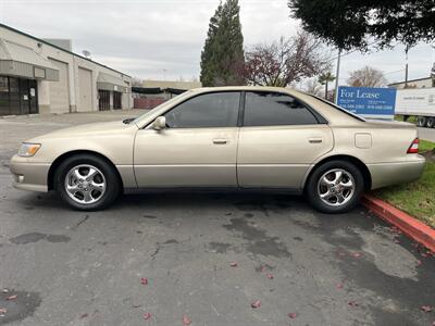 2000 Lexus ES - Photo 8 - Sacramento, CA 95826