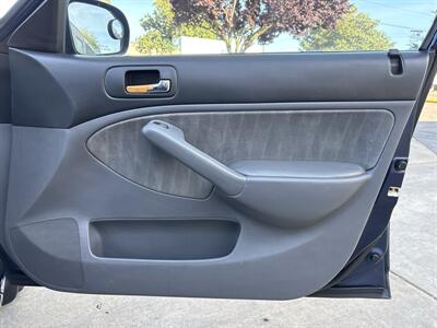 2005 Honda Civic LX   - Photo 37 - Sacramento, CA 95826
