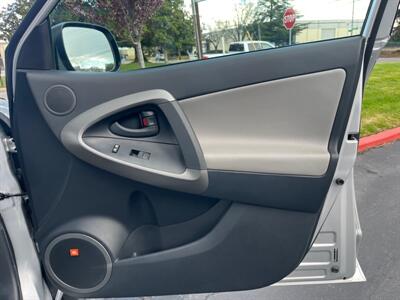 2010 Toyota RAV4 Limited   - Photo 45 - Sacramento, CA 95826