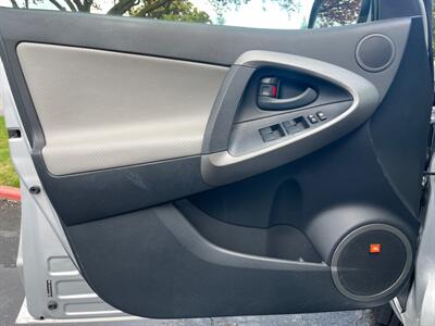 2010 Toyota RAV4 Limited   - Photo 33 - Sacramento, CA 95826