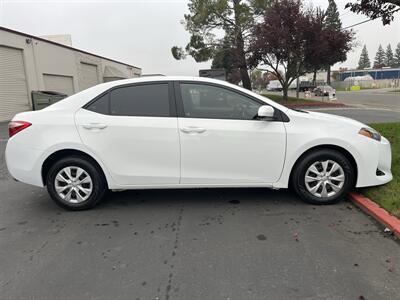 2017 Toyota Corolla SE - Photo 14 - Sacramento, CA 95826
