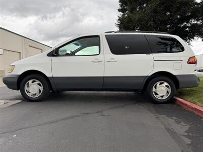 1998 Toyota Sienna LE   - Photo 6 - Sacramento, CA 95826