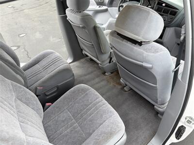 1998 Toyota Sienna LE   - Photo 41 - Sacramento, CA 95826