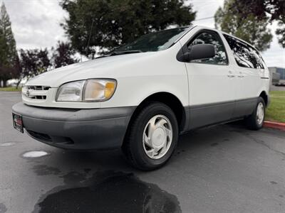 1998 Toyota Sienna LE   - Photo 5 - Sacramento, CA 95826