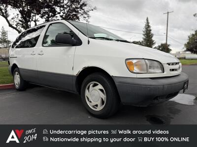 1998 Toyota Sienna LE   - Photo 1 - Sacramento, CA 95826