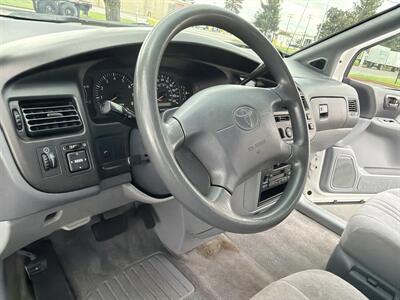 1998 Toyota Sienna LE   - Photo 36 - Sacramento, CA 95826
