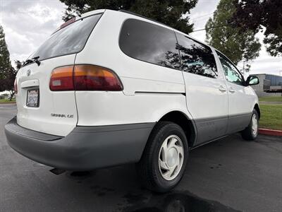 1998 Toyota Sienna LE   - Photo 18 - Sacramento, CA 95826